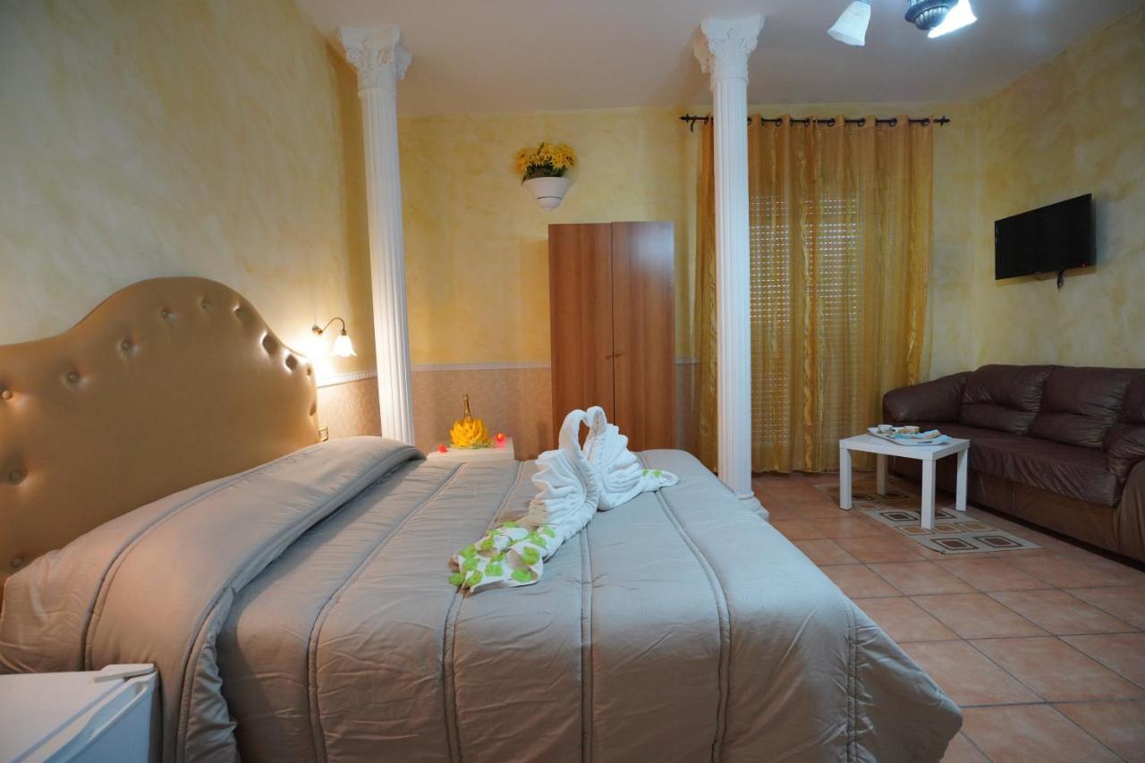Stefany 3* Lago Patria